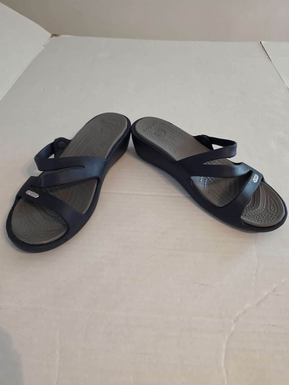 Crocs Patricia Wedge Sandals Slide On Size 9 Navy Blue - Picture 3 of 8
